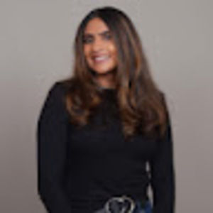 Meet your Posher, Rena